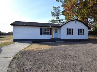 419 Central Dr, Snow Hill, NC 28580