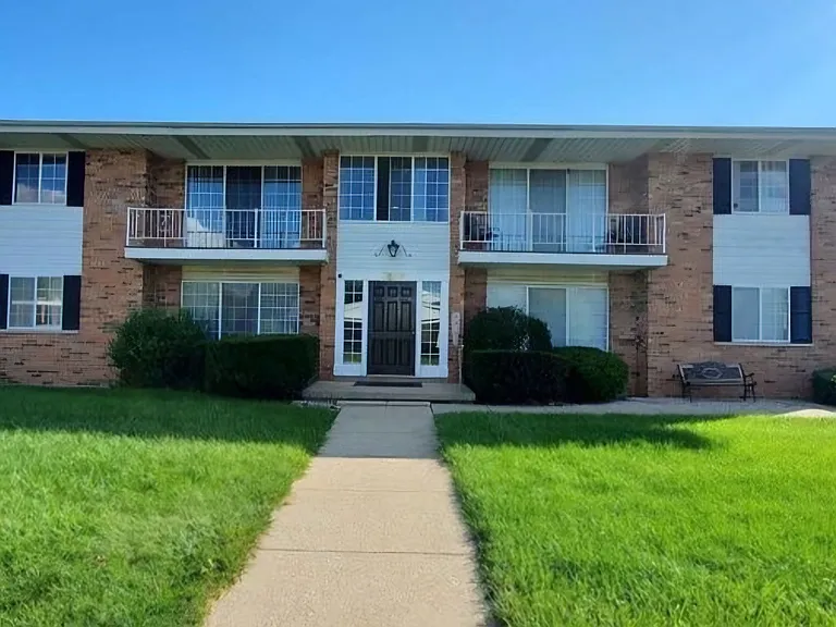 4533 Hemmeter Ct #2 — Photo 1