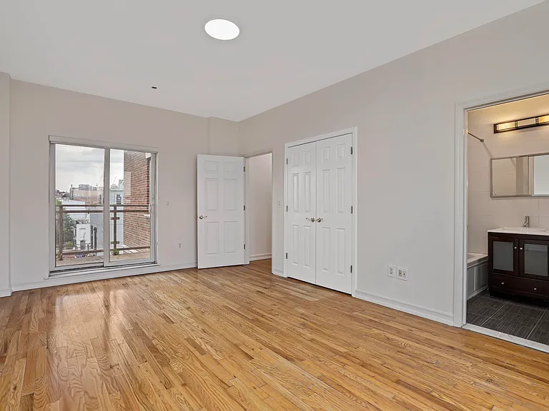 562 Court St #5B — Photo 14