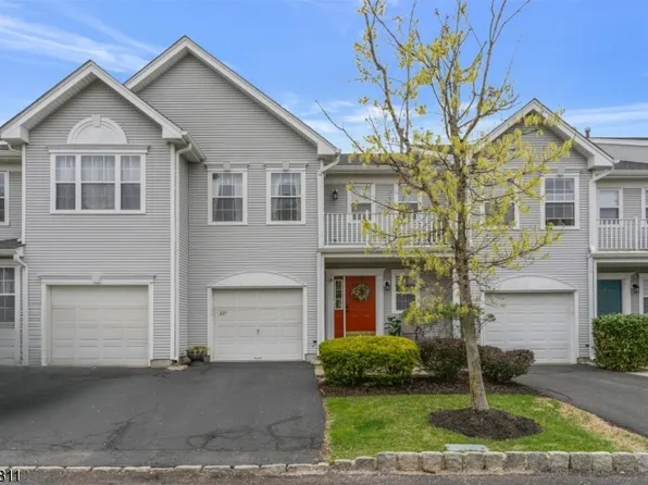 227 Marcia Way, Bridgewater Twp., NJ 08807