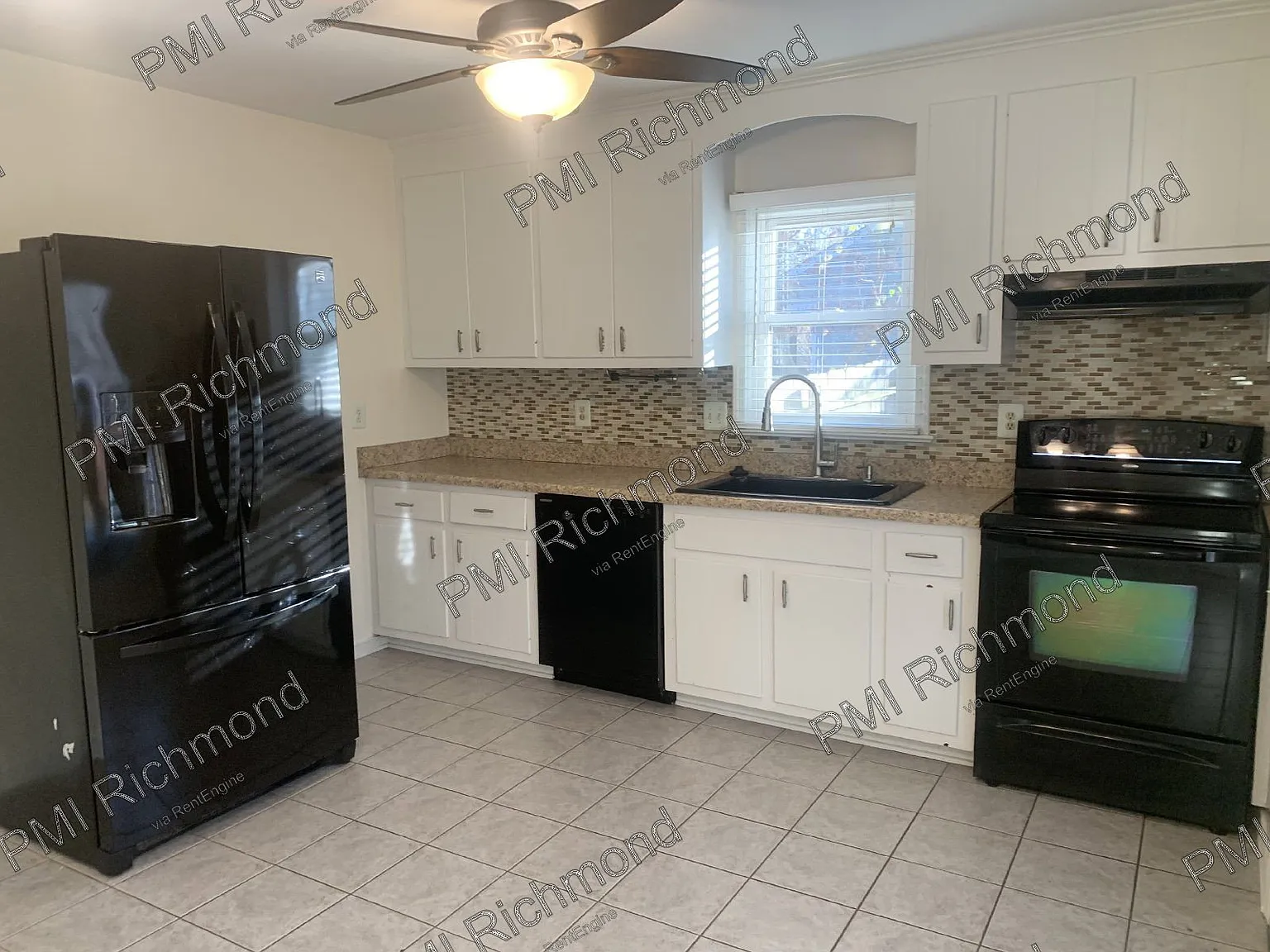 3 bed, 2.0 bath, 1100 sqft, $1,970 — Photo 4