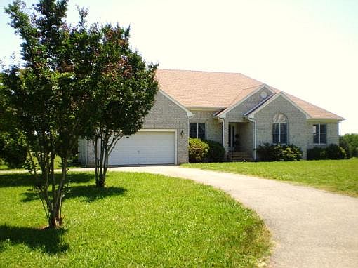 1st image of 2745 Country Club Dr
