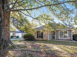 30383 Fairway View Dr, Denham Springs, LA 70726