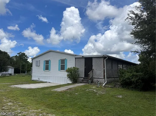 8094 Cook Dr, North Fort Myers, FL 33917