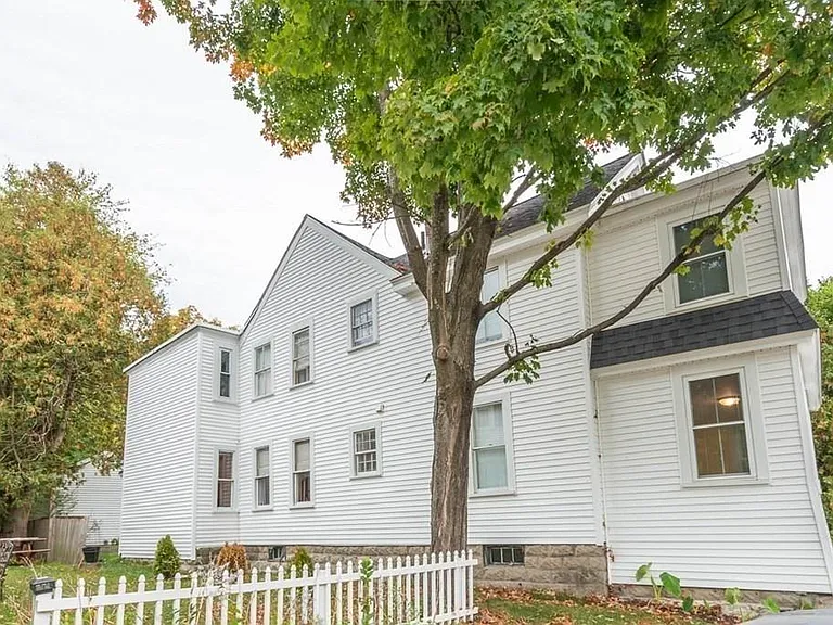 4 Elm St #1 — Photo 12