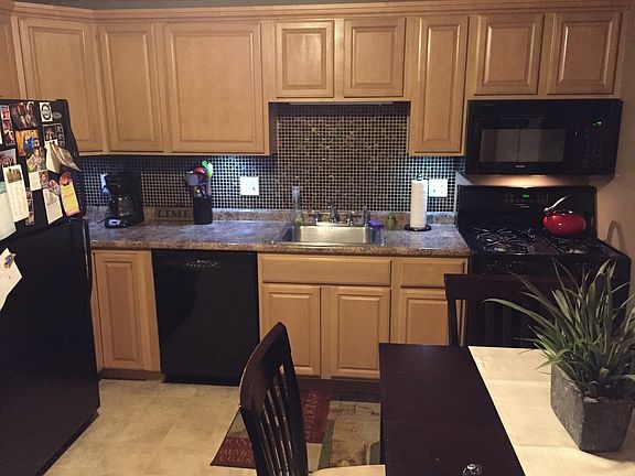 5th image of 9 Myles Standish Dr Unit 8