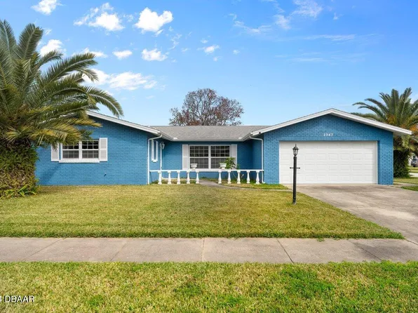 2943 Carriage Dr, South Daytona, FL 32119