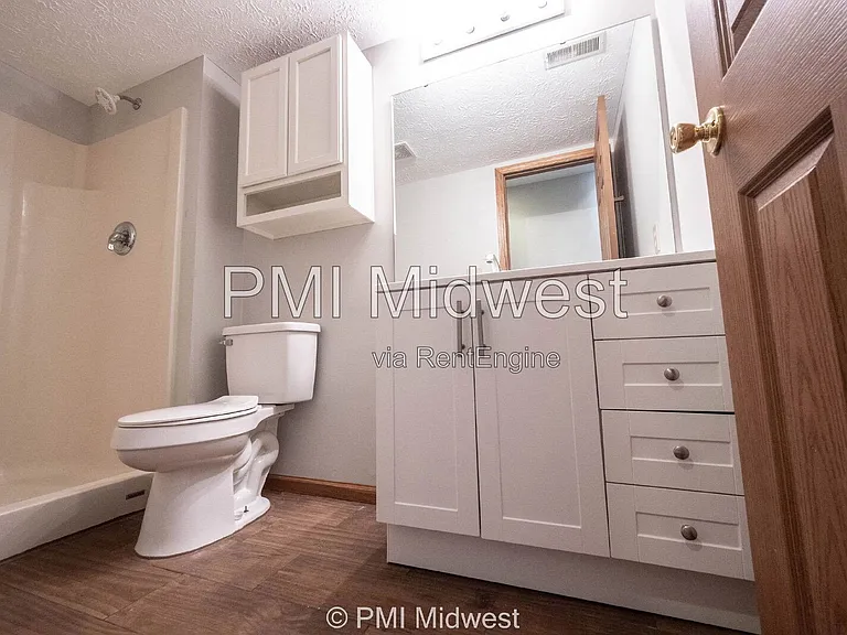1092 Cobra Dr — Photo 18