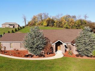 240 Durst Rd, Irwin, PA 15642