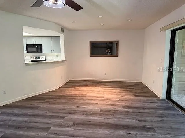1913 Whispering Way — Photo 4