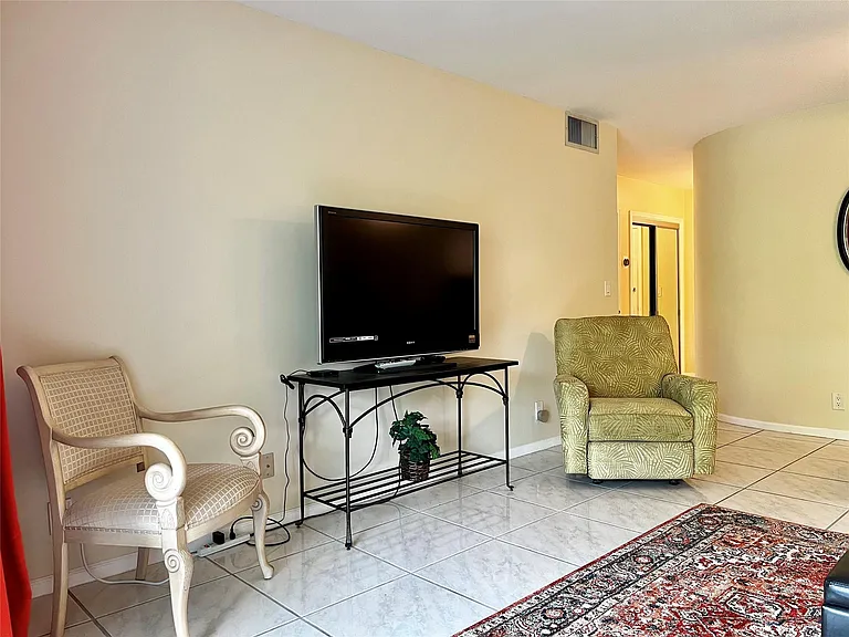 2271 NE 68th St #2028 — Photo 18