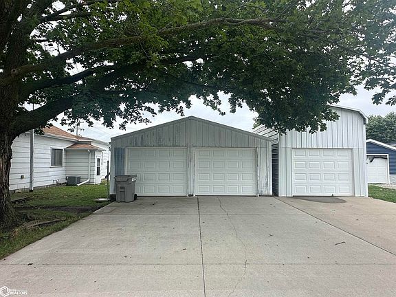 2nd image of 65 13th Ave W