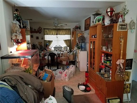 4th image of 5920 Oakton St