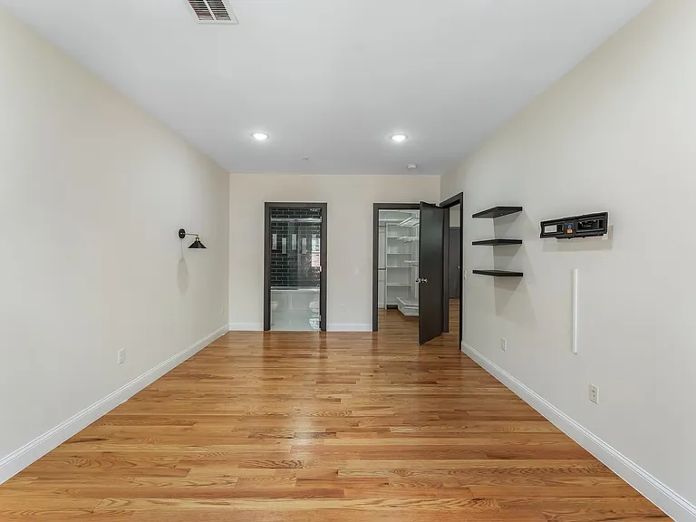 65-67 Storms Ave #3B — Photo 10
