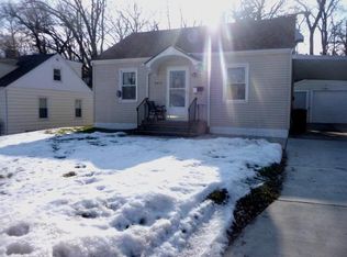 4434 Parkview Ct, Rock Island, IL