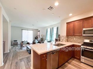 5025 Manzano St, Camarillo, CA 93012
