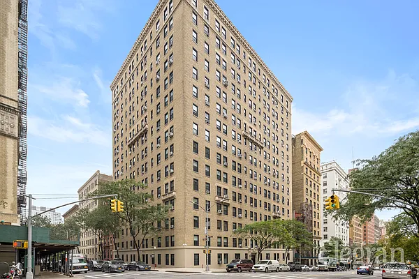 Sold by (Legacy) Elegran | media 12