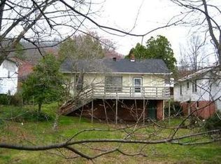 272 Walnut Ave, Spruce Pine, NC 28777