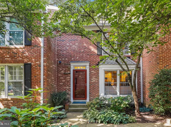 2546 S Walter Reed Dr #2, Arlington, VA 22206