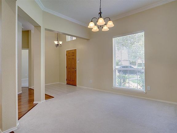 4th image of 3809 Acacia Trl