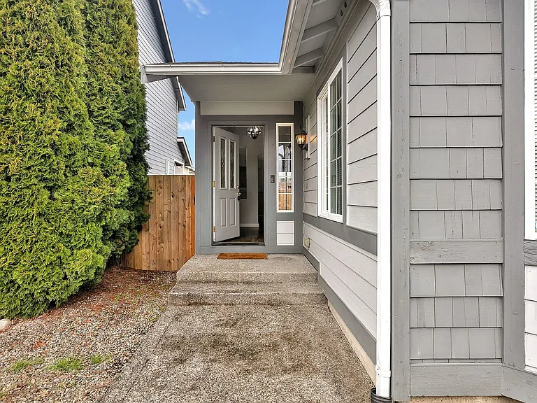 20611 79th Avenue Ct E — Photo 3