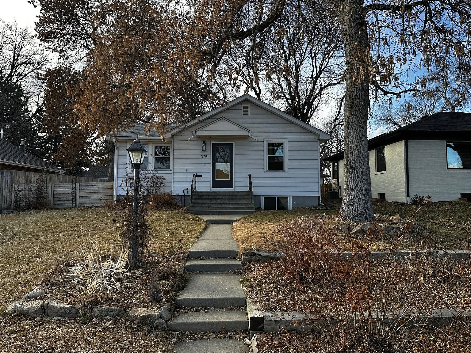 3 bed, 2.0 bath, 1729 sqft, $2,800 — Photo 1