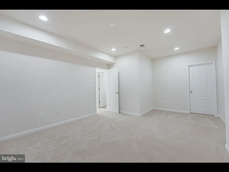 125 Coachman Cir #BASEMENT — Photo 3