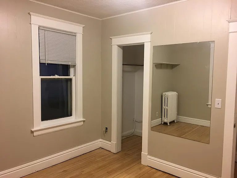 523 N 16th Ave E — Photo 13