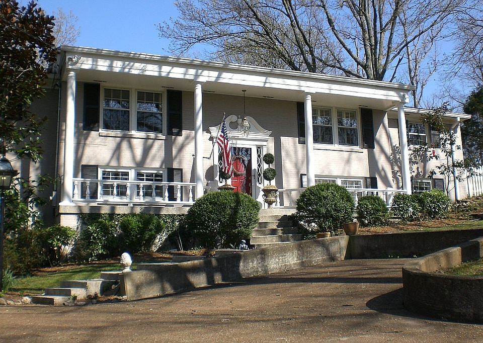 1st image of 4010 Sunnybrook Dr