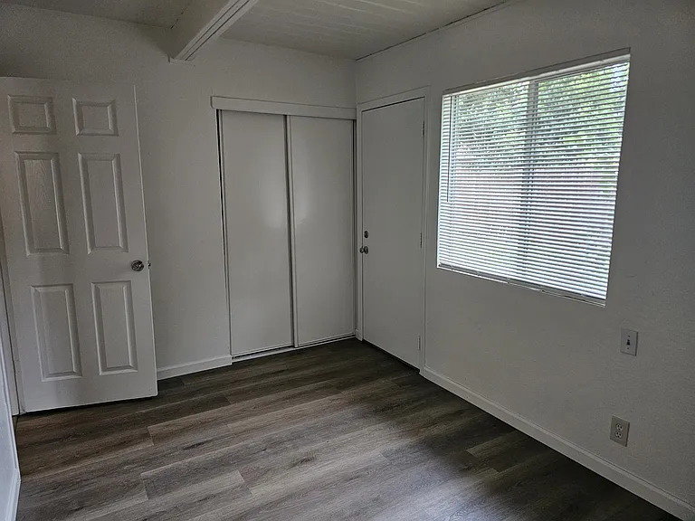 2028 La Jolla Dr — Photo 6