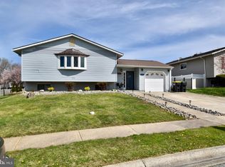 3 Berley Ct, Newark, DE 19702