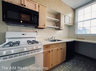 307 S Main St APT B, Lombard, IL