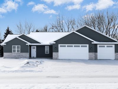 W7043 Otis Dr, Greenville, WI, 54942