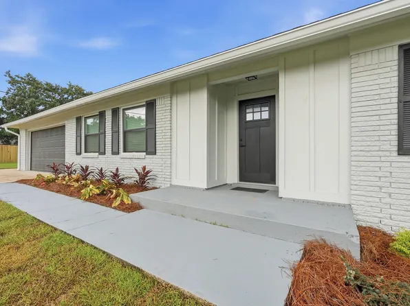 250 Briarwood Cir, Fort Walton Beach, FL 32548