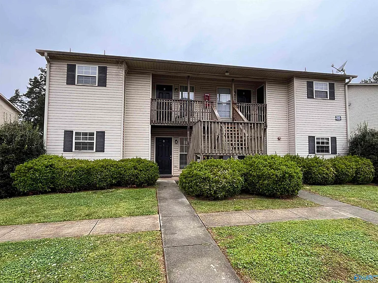 5005 Chancellor Sq NW #A — Photo 1