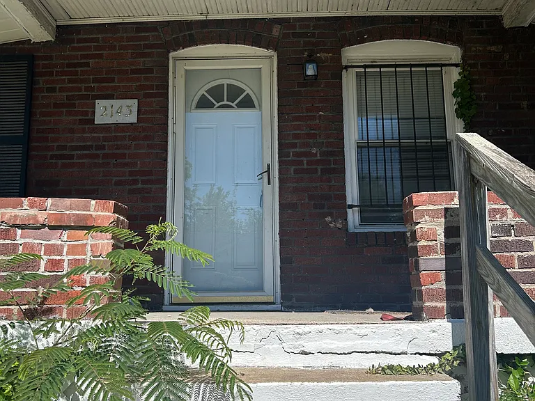 2143 69th St — Photo 37