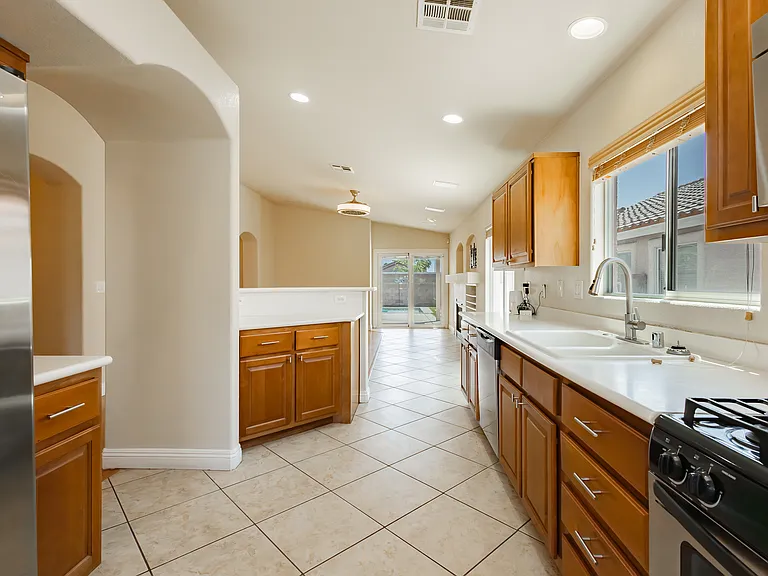 6704 Arctic Breeze St — Photo 11