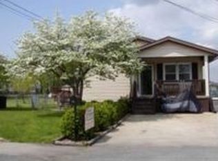 108 Valley Branch Dr, Forrester Center, WV 25438