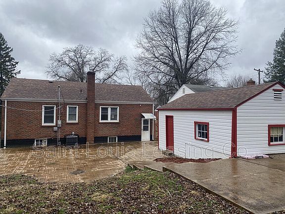 2nd image of 1470 E Duchesne Dr