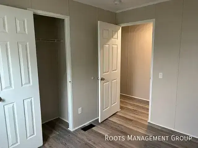 2300 E Philip Ave #23 — Photo 8