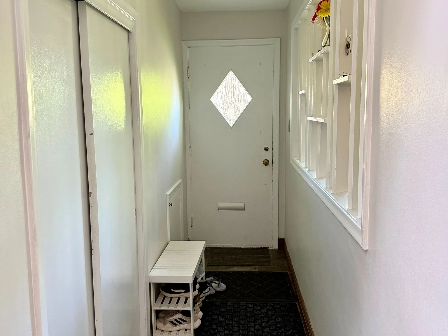 3 bed, $2,500 — Photo 2