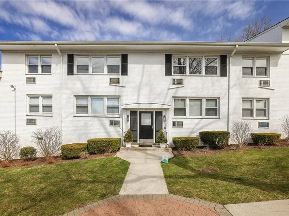 5 Avon Circle #D, Rye Brook, NY 10573
