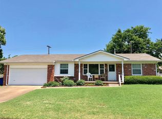 6913 E 29th St, Tulsa, OK 74129