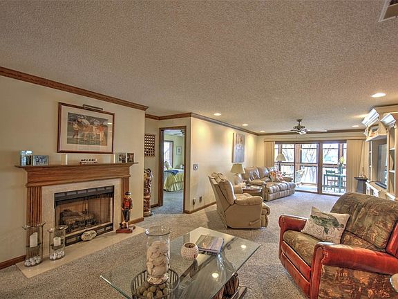 5th image of 877 E Lake Shore Dr APT 2C