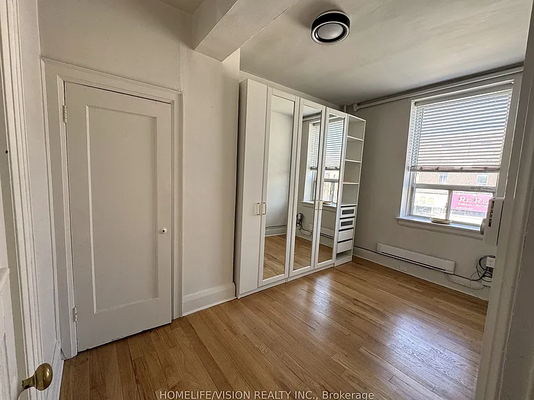 555 Danforth Ave #1 — Photo 7