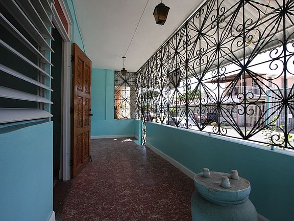 2nd image of 1600 Urb Jardines De Caparra Calle 4 S