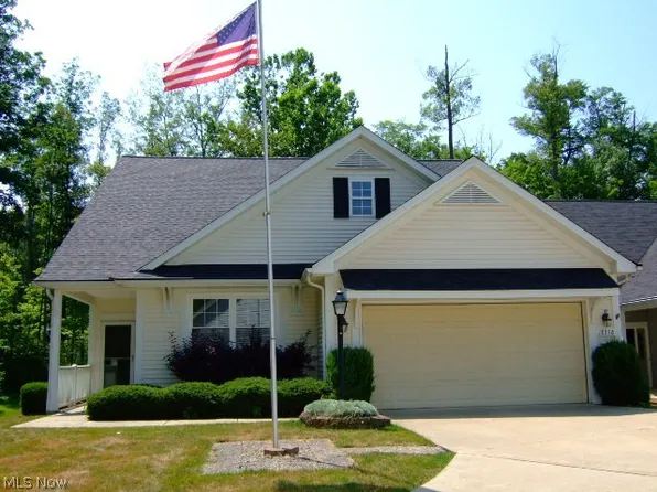 18358 Crystal Lakes Dr, North Royalton, OH 44133