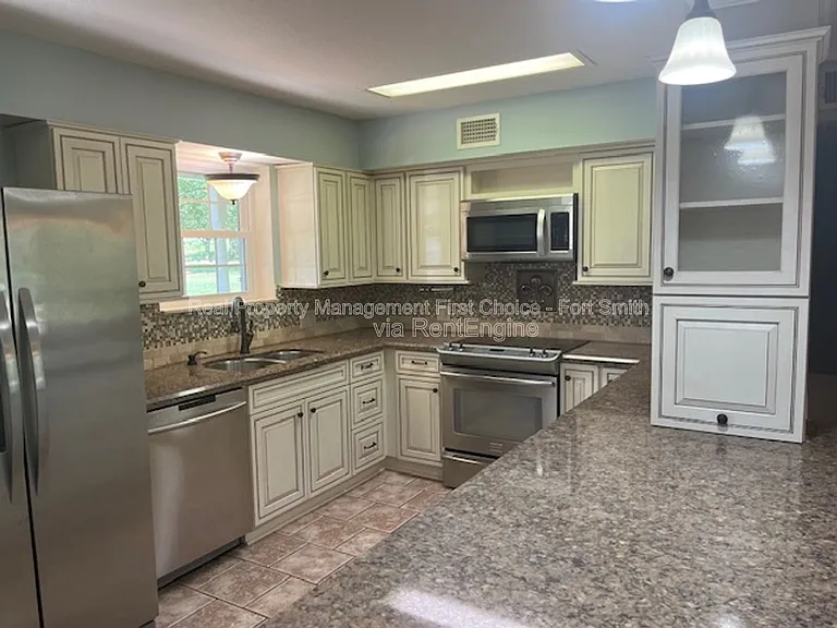 1300 Armistead Rd — Photo 15