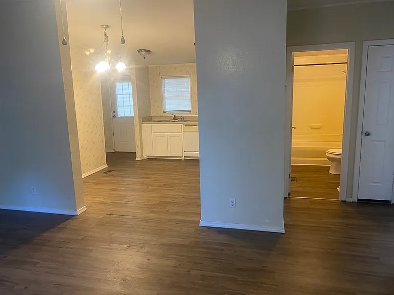 134A Loma Linda Ln — Photo 2