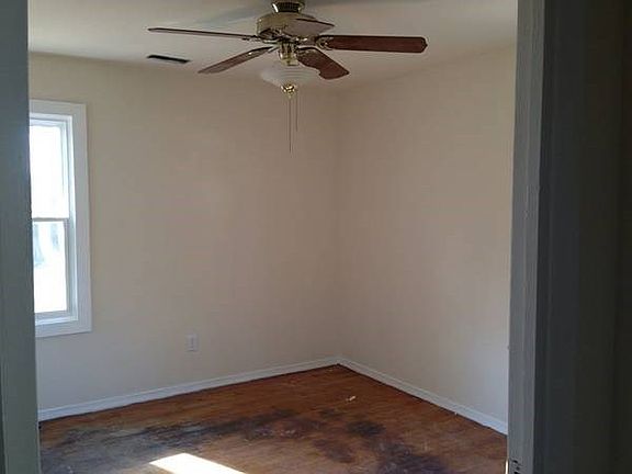 4th image of 149 Labrook Dr